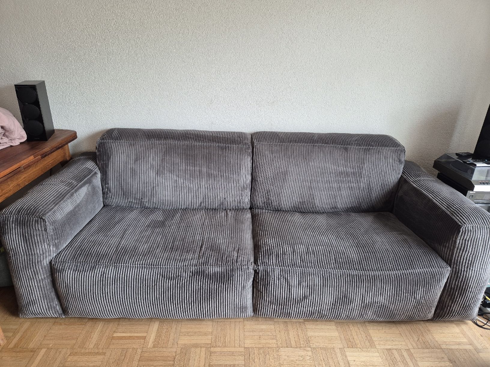Graue Cord Couchgarnitur (3er, 2er & Hocker)