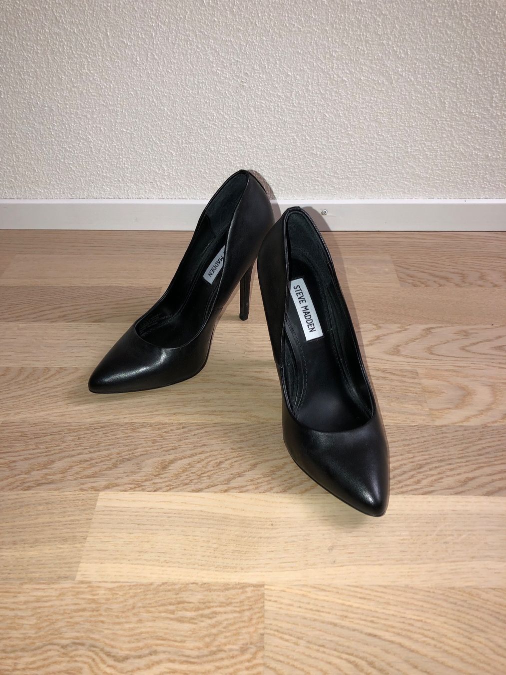 Steve Madden Scarpe da donna: STEVE MADDEN Pumps schwarz Gr. 37 – Nuovo (secondo la descrizione) da Zürich venduto da sel_w5sd 1