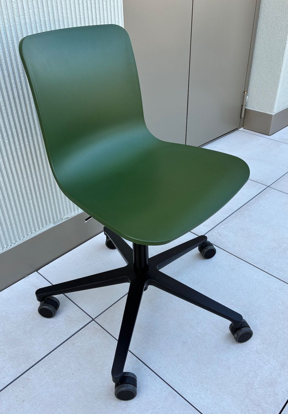 Vitra Stühle: Vitra Original HAL Studio Jasper Morrison – Gebraucht aus Zürich von ste_9q6c