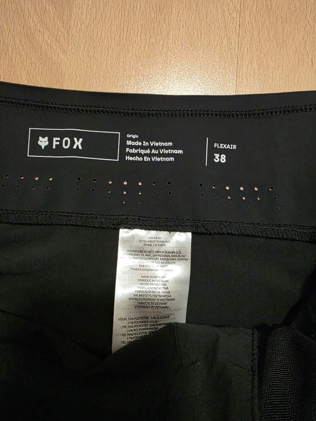 Fox Pantaloni: Velohose FOX Flexair Schwarz Grösse 38 – Nuovo (secondo la descrizione) da Bassersdorf venduto da Zopzero 4