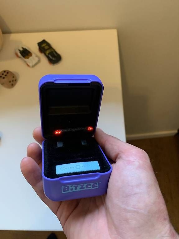 Giocattoli: Bitzee  – Usato da Genève venduto da steve-cyprien 4