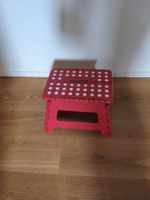 Praktischer Tritthocker–Platzsparend da faltbar - NP 49 CHF