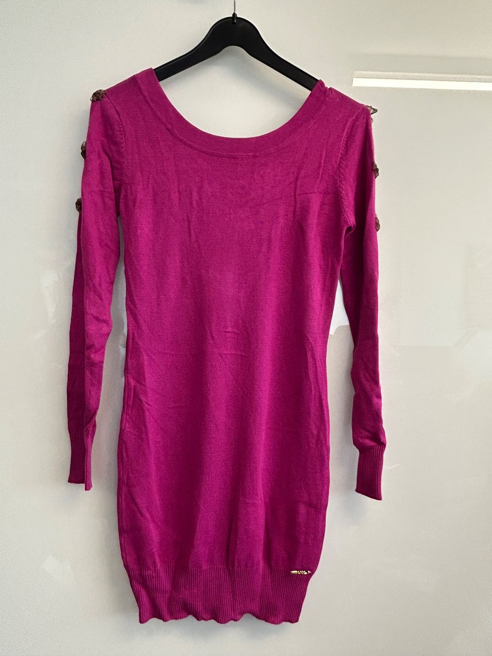 Pullover & Sweatshirts: Pullover Lang Figurbetont Reißverschluss Neu – Neu und originalverpackt aus Regensdorf von Spyke55