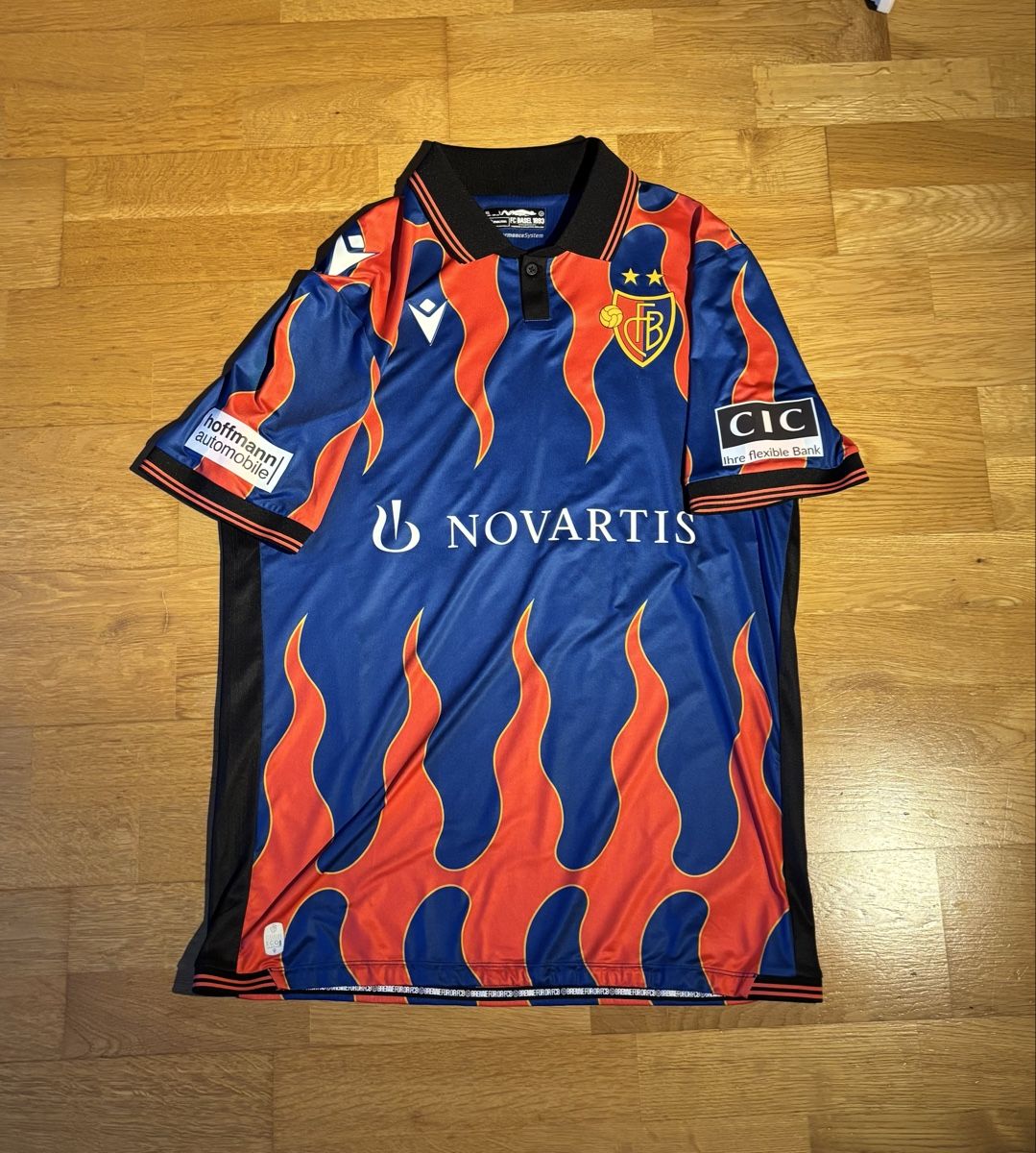 FC Basel Heimtrikot Meistersaison 24/25 (Gebraucht) in Basel für CHF ...