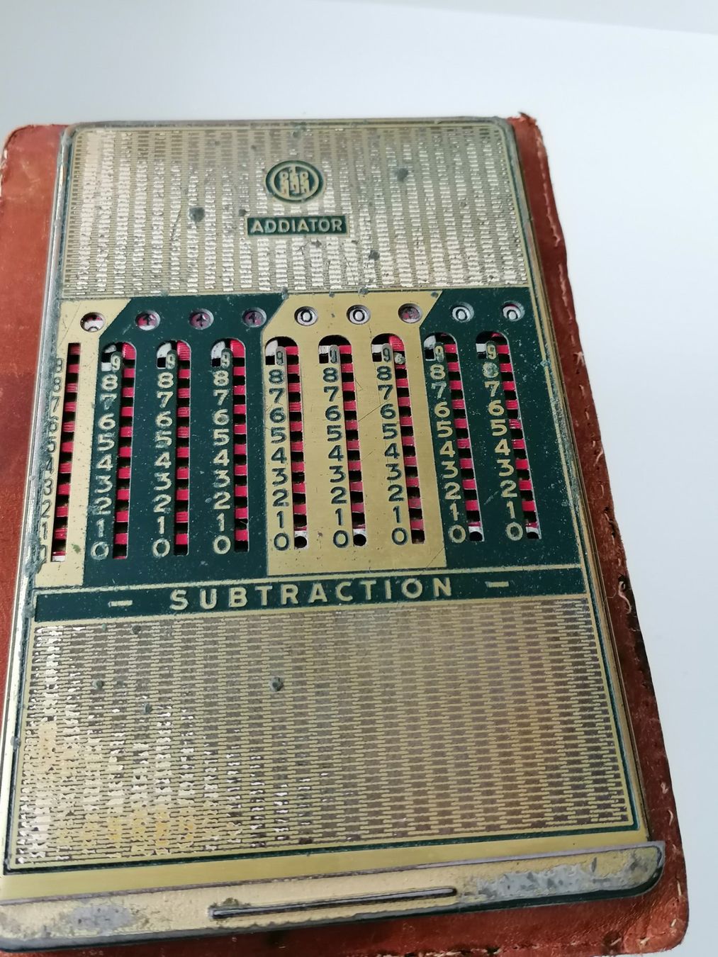 Calcolatrici tascabili: Vintage Rechenmaschine Addiator – Usato da Basel venduto da vintagecollector 2