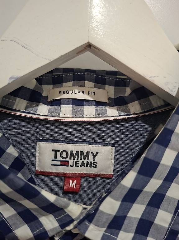 Camicie: Tommy Jeans Hemd – Usato da Wohlen AG venduto da p.anna31 1