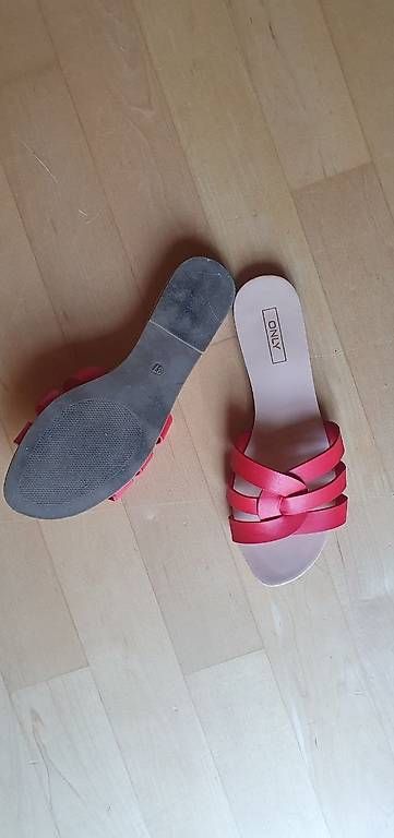 Scarpe da donna: Rote Sandalen Gr 37 – Usato da Mittelhäusern venduto da NGreg 1