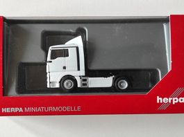 MAN TGX XL 6c Zugmaschine weiss von Herpa 1/87, Fabrikneu