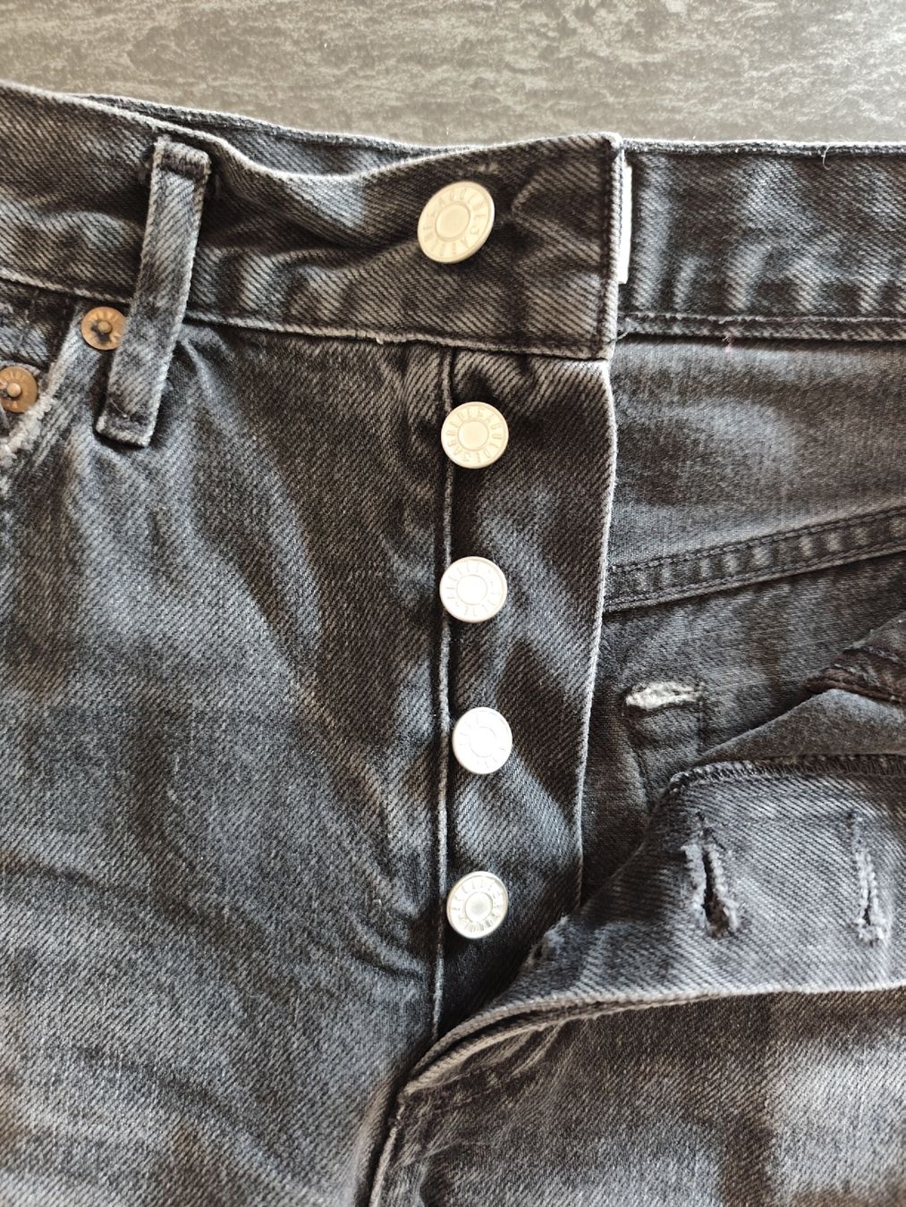 Agolde Jeans: Agolde short Parker 24 – Neuf (Voir description) à Martigny par Vintage-23 1
