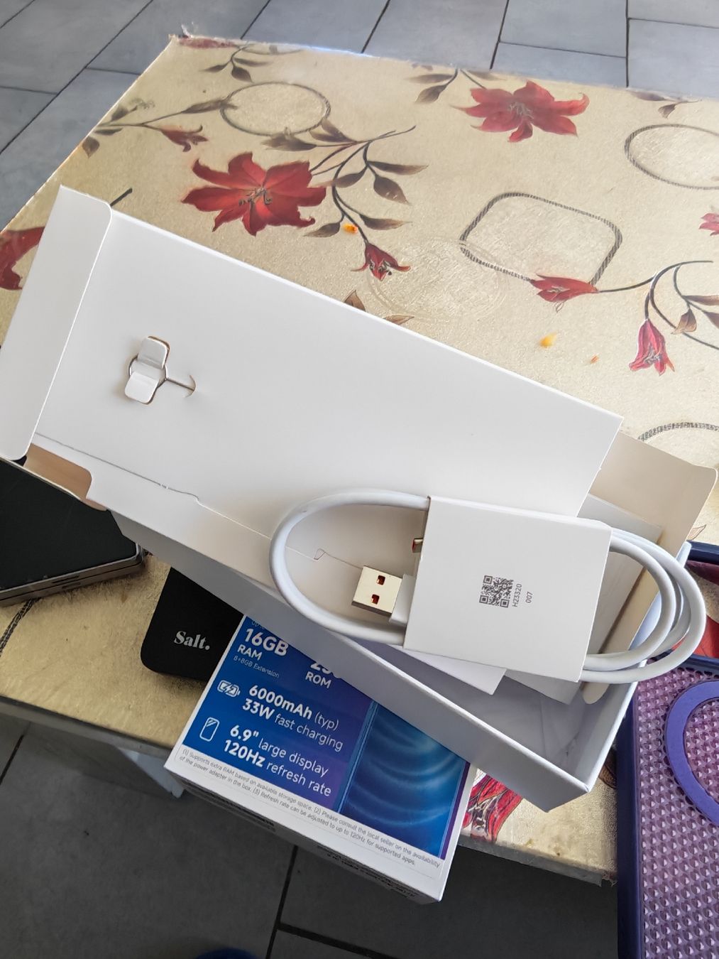 Xiaomi Portables: Xiaomi HyperOS – D'occasion à sierre par al-falah 4