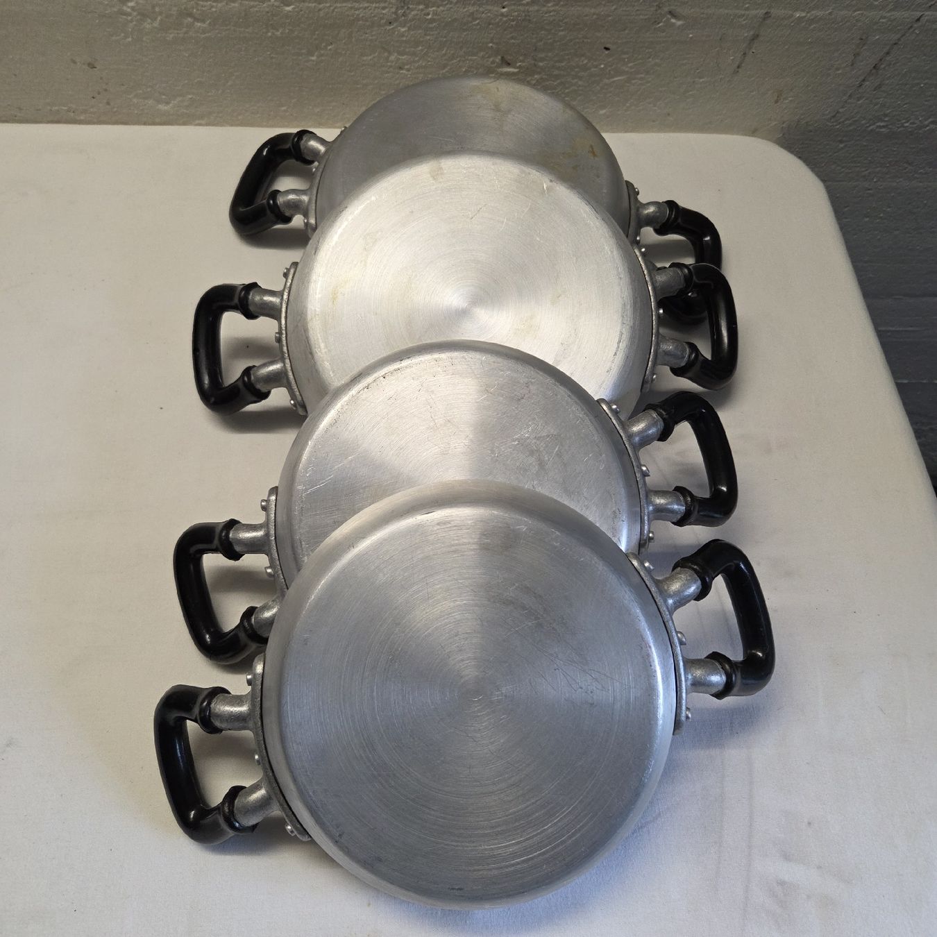 Padelle: 4 Servierpfannen Aluminium  – Usato da Stans venduto da Ducati16 6