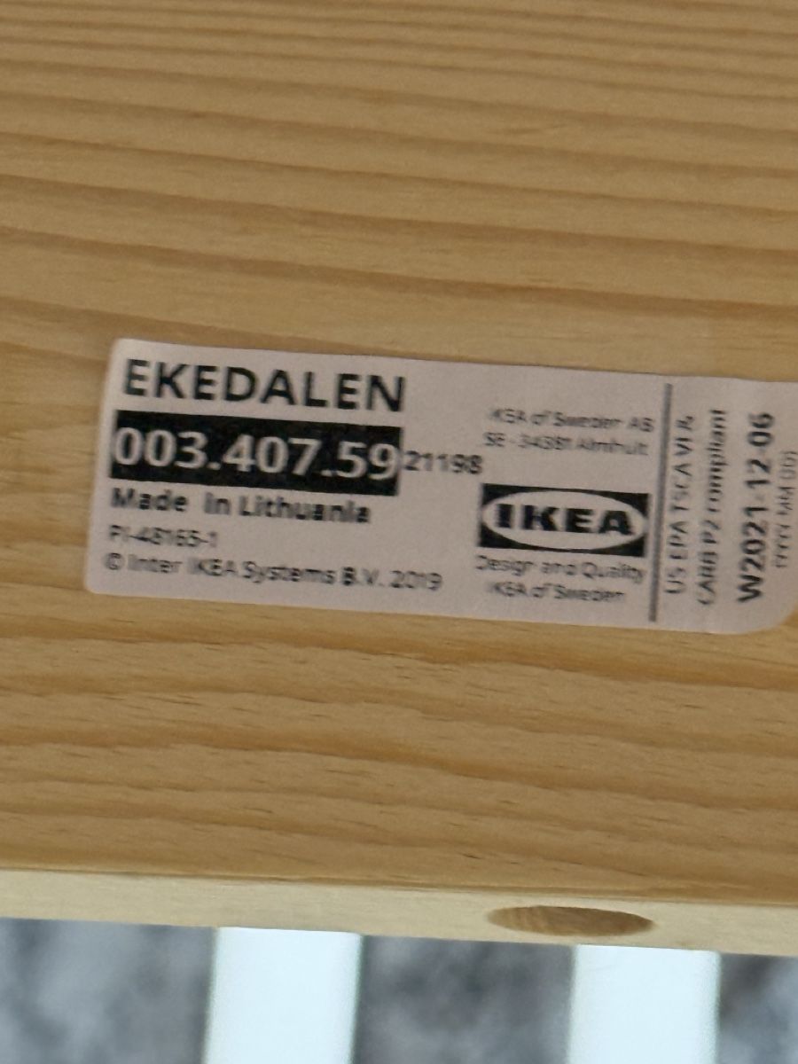 Ikea Set di tavolo e panche: Bartisch mit 4 Stühlen Ikea EKEDALEN – Usato da Widnau venduto da kustercarmen 5