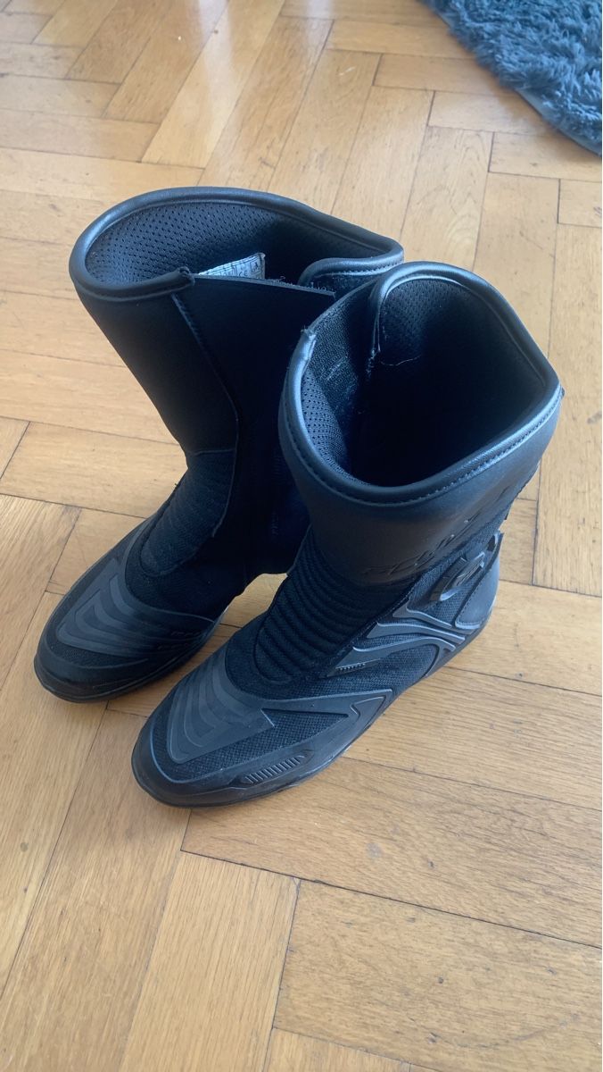 Scarpe da uomo: Motorcycle boots black size 42 – Usato da Zürich venduto da mel_dxr8