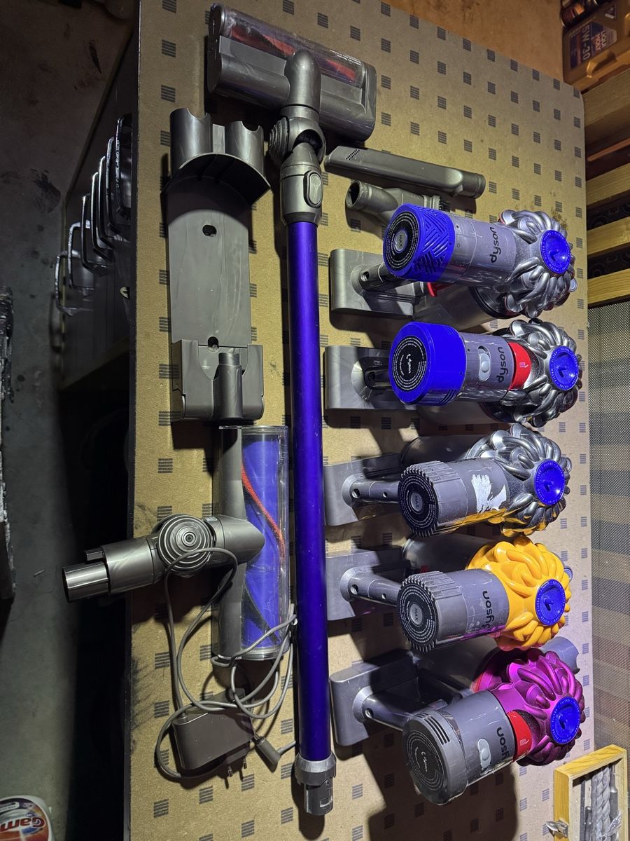 Dyson Aspirapolveri & Accessori: Dyson Akku Staubsauger  – Usato da Altstätten SG venduto da Sunreiss 3