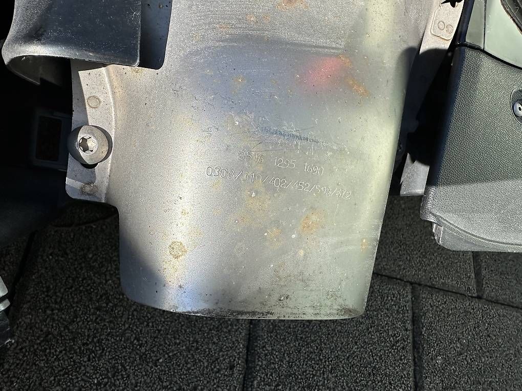 Tutti pezzi di ricambio auto: GLE AMG Heckdifusor  – Usato da Knonau venduto da Piere6 2