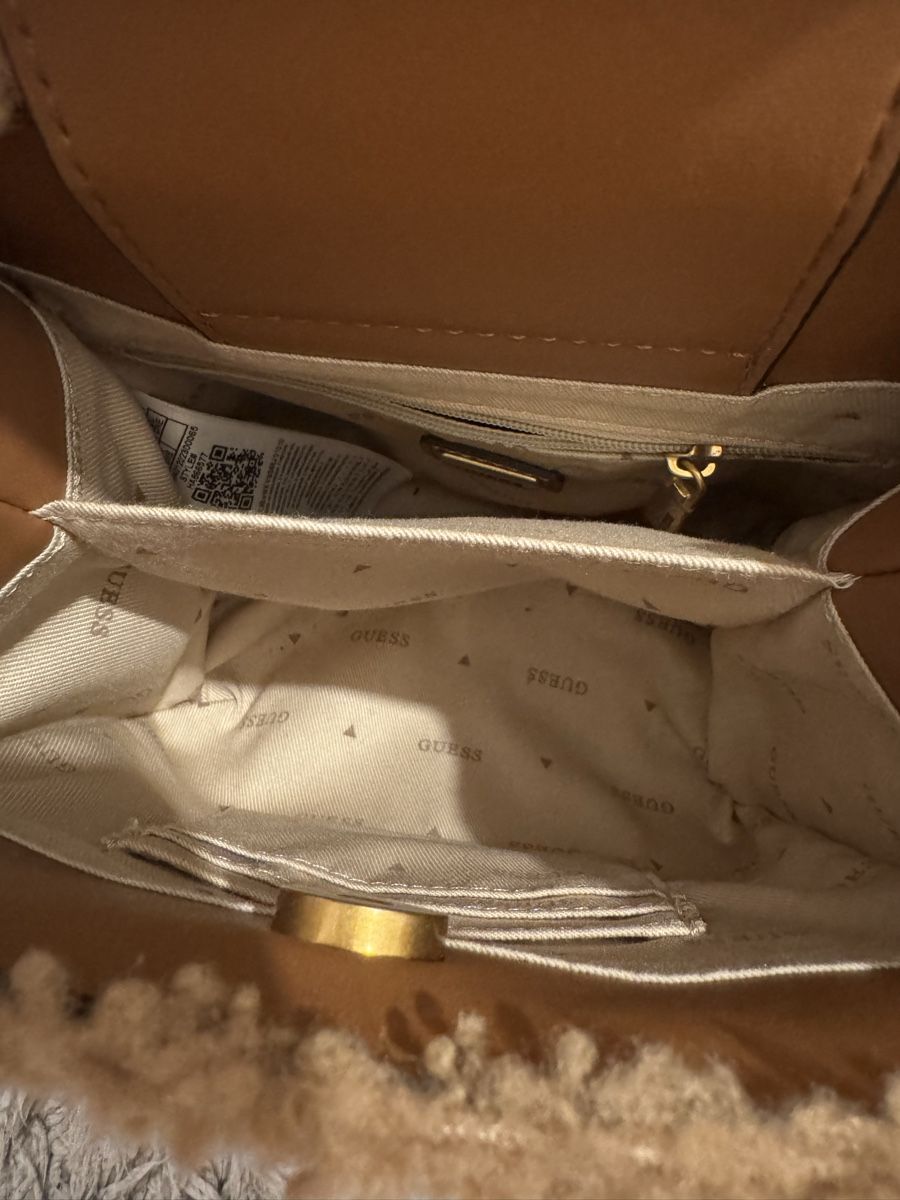 Guess Taschen für Damen: Guess Silvana sac – Gebraucht aus Gland von cam_5z9v 5