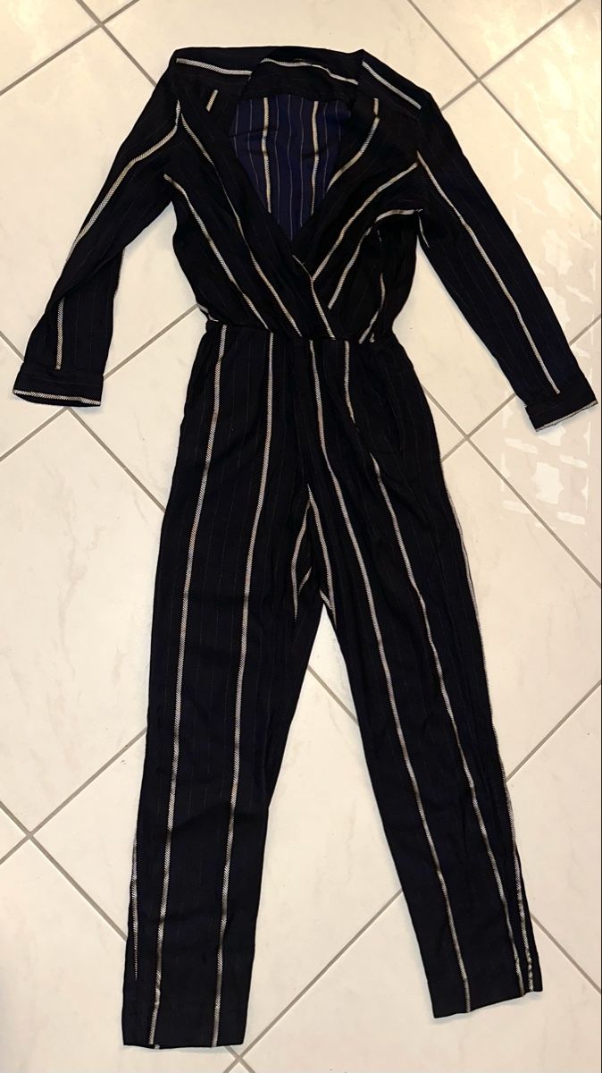 Maje Jumpsuits: MAJE JUMPSUIT GR. 36 neuwertig – Neu (gemäss Beschreibung) aus Unteraegeri von MH203 1