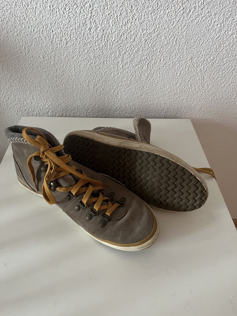 Esprit Damenschuhe: Esprit Sneaker Grösse 40 – Gebraucht aus Henggart von ali_czt7