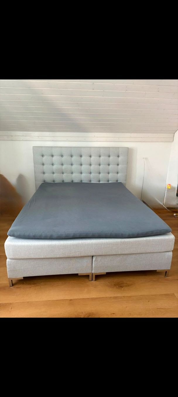 Letti: Boxspringbett hellgrau 160x200cm guter Zustand – Usato da Niederwil SG venduto da FrankSmith