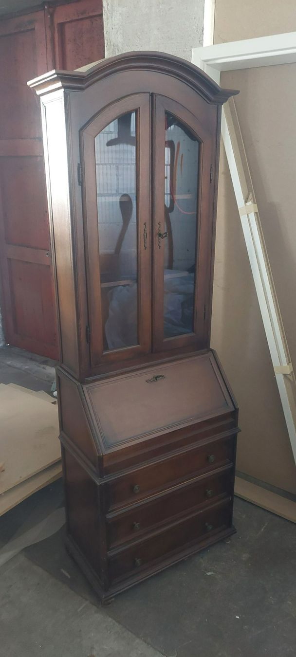 Credenze: Schöne alte Hochschrank – Usato da Watt venduto da han_5r7p