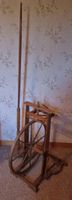 Antikes Spinnrad aus Holz