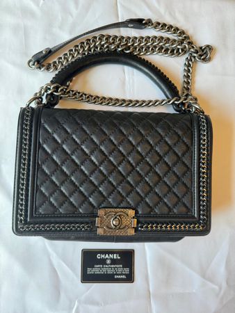 Chanel Large Boy Bag, Limited Edition mit Kettenrand