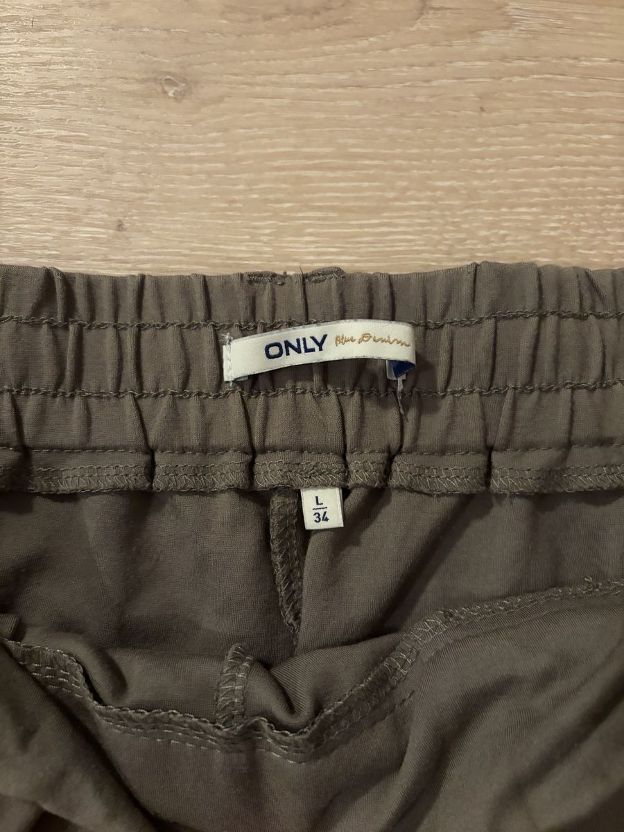 Only Pantaloni: Stoffhose Only Grösse L  länge 34 – Usato da Urtenen-Schönbühl venduto da LaPriinciipessa 1