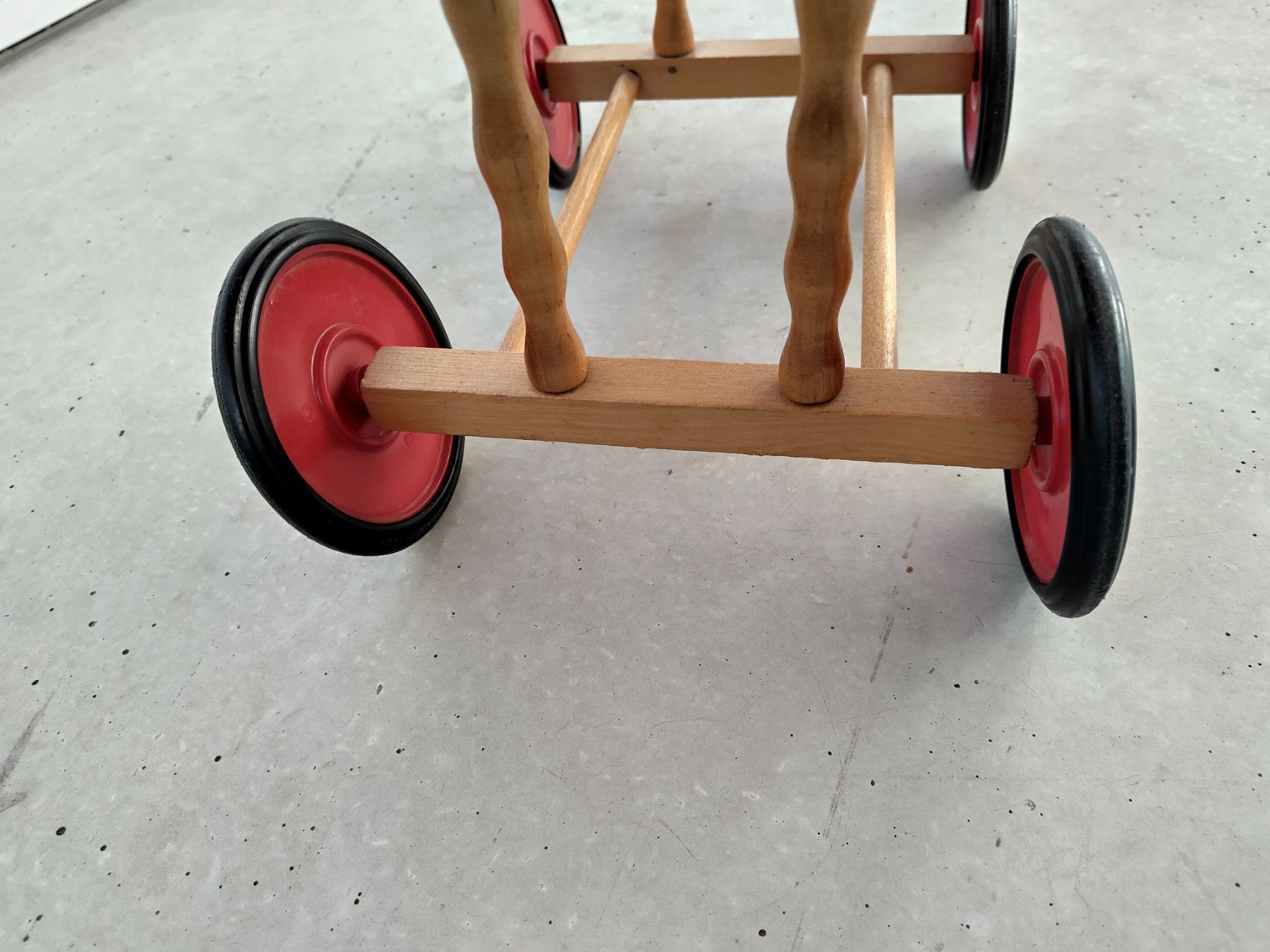 Carrozzine per bambole: Puppenwagen Antik – Usato da Fällanden venduto da jud_lh5c 4