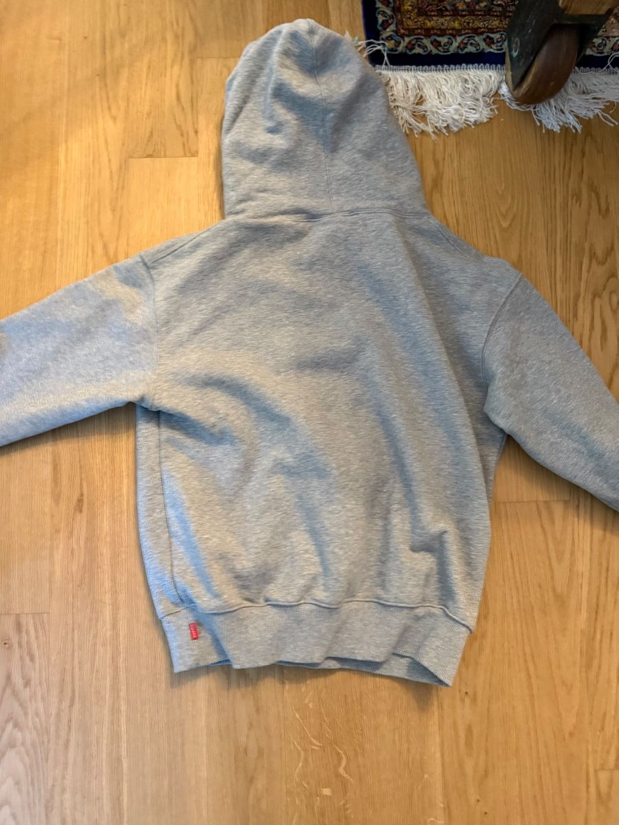 Burberry Pulls & Sweat-shirts: Supreme X Burberry Box Logo – D'occasion à Zollikerberg par max_k8gv 4