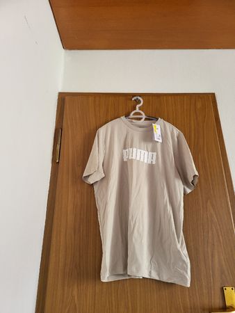 T-shirt Puma ESS Logo Tee, taille L, jamais porté