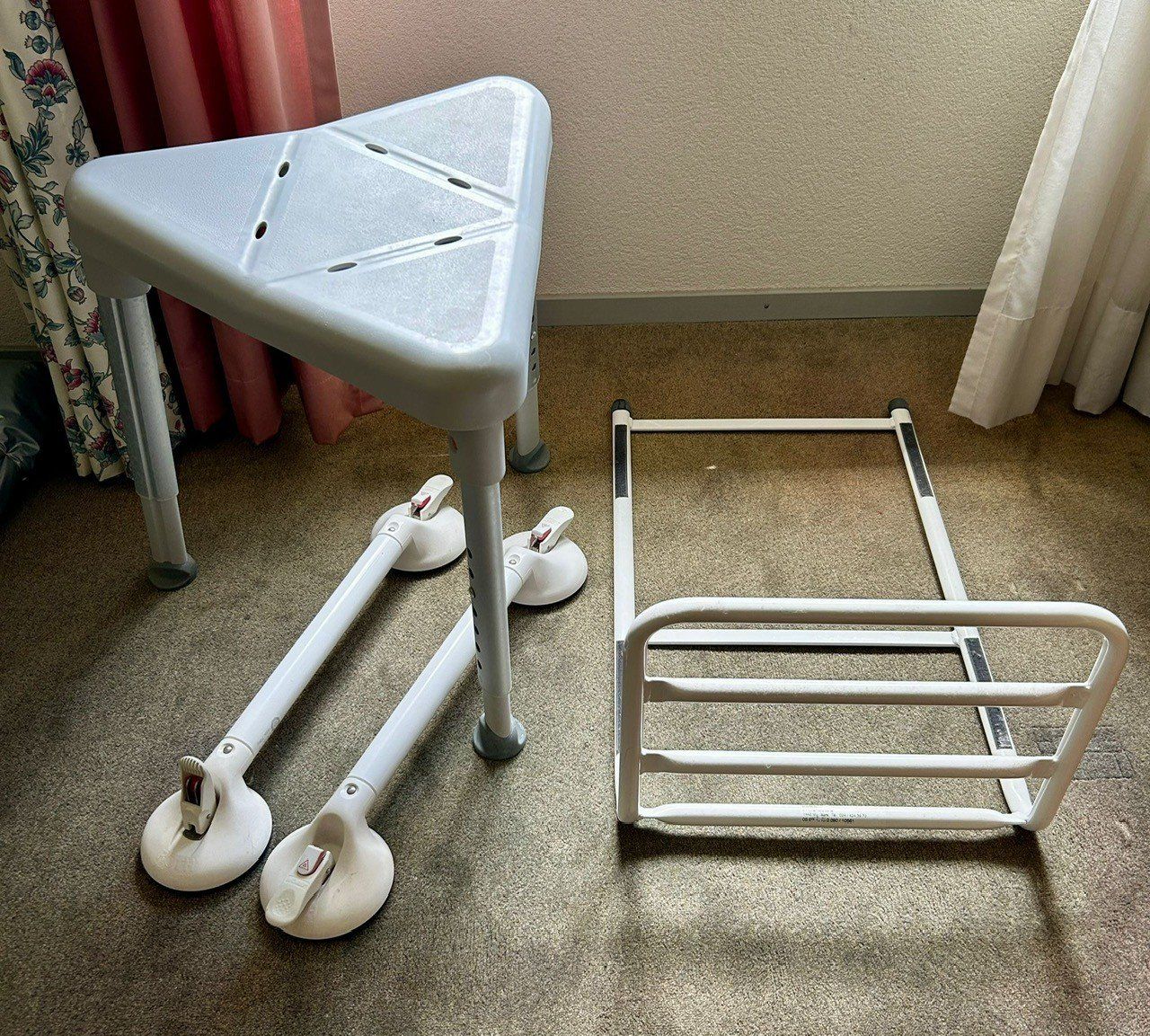 Attrezzature mediche: Moyen auxiliaire d'aide – Usato da Yverdon-les-Bains venduto da alainzamour