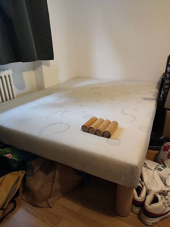 Reti a doghe: Sommier tapissier (double) + 2 sets de pieds – Usato da Uster venduto da jll_7kvp