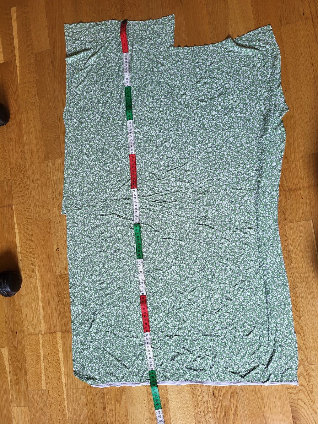 Tessuti: Stück Stretch-Stoff – Usato da Zürich venduto da sahaara01 3