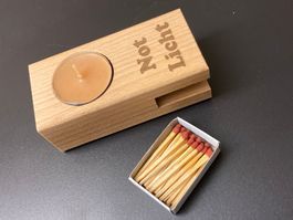 Notlicht (Teelicht) aus Buchenholz