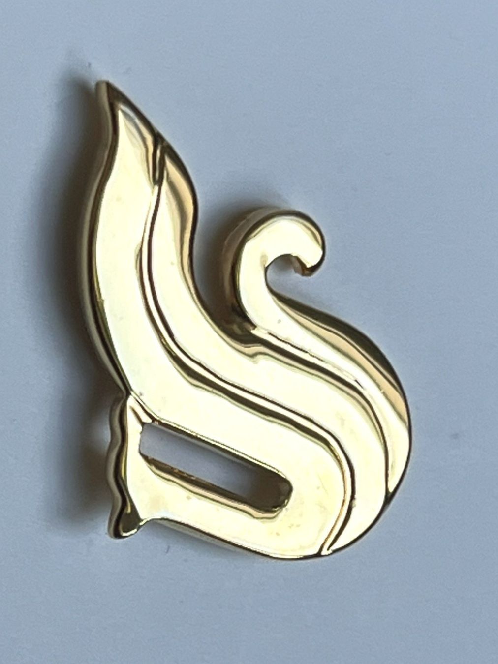 Placchette & Badge: Pin Singapore Airlines Logo – Usato da Kriens venduto da TSCH1