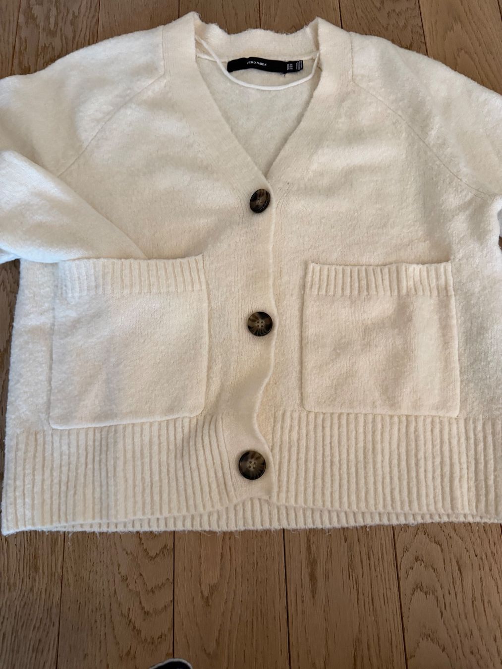 Vero Moda Jacken: Strickjacke Gr. XS Vero Moda – Neu (gemäss Beschreibung) aus Wiesendangen von gefion99 1