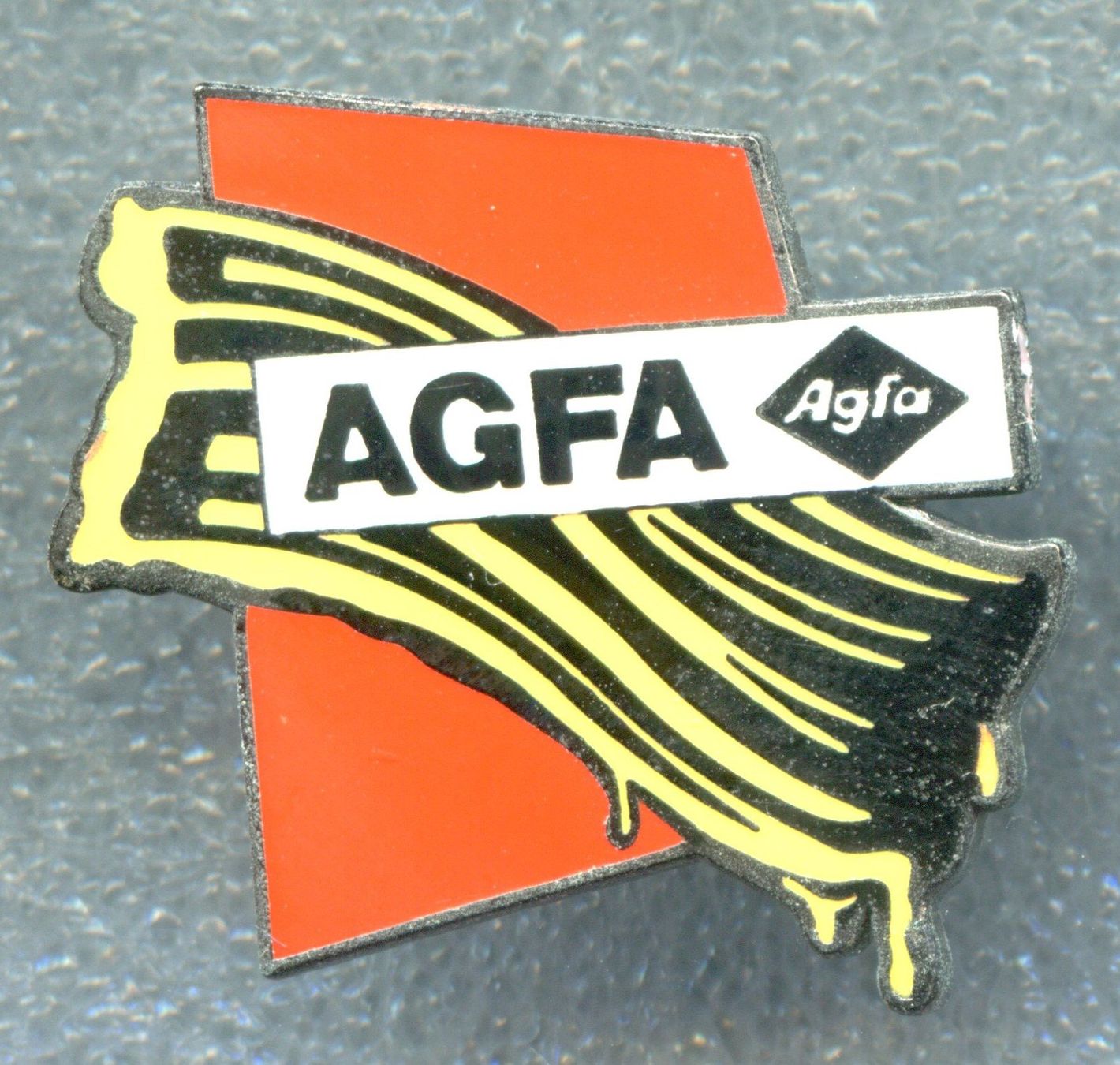 Plaketten & Abzeichen: AGFA – Gebraucht aus Winterthur von Sammleroase