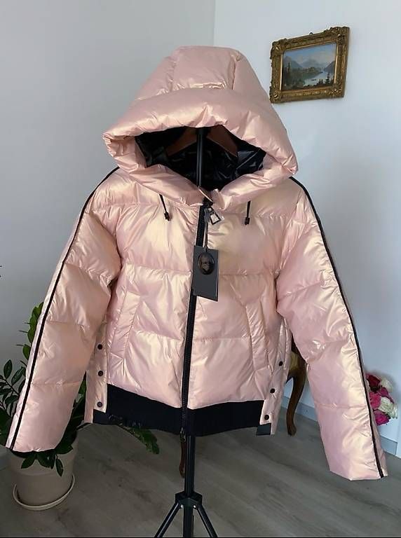 Jacken: Winter jacket New – Gebraucht aus Blonay von art_7f87 1