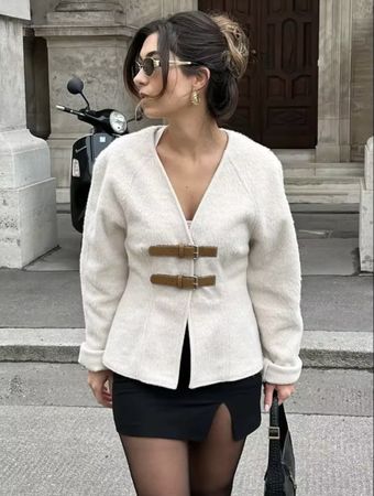 Strickjacke mit Schnallen, Gr. M