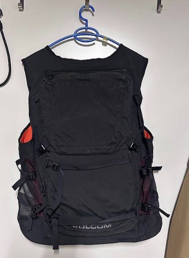 Rucksäcke: Volcom Freeride Weste/Rucksack – Gebraucht aus Zermatt von B.15.v02 1