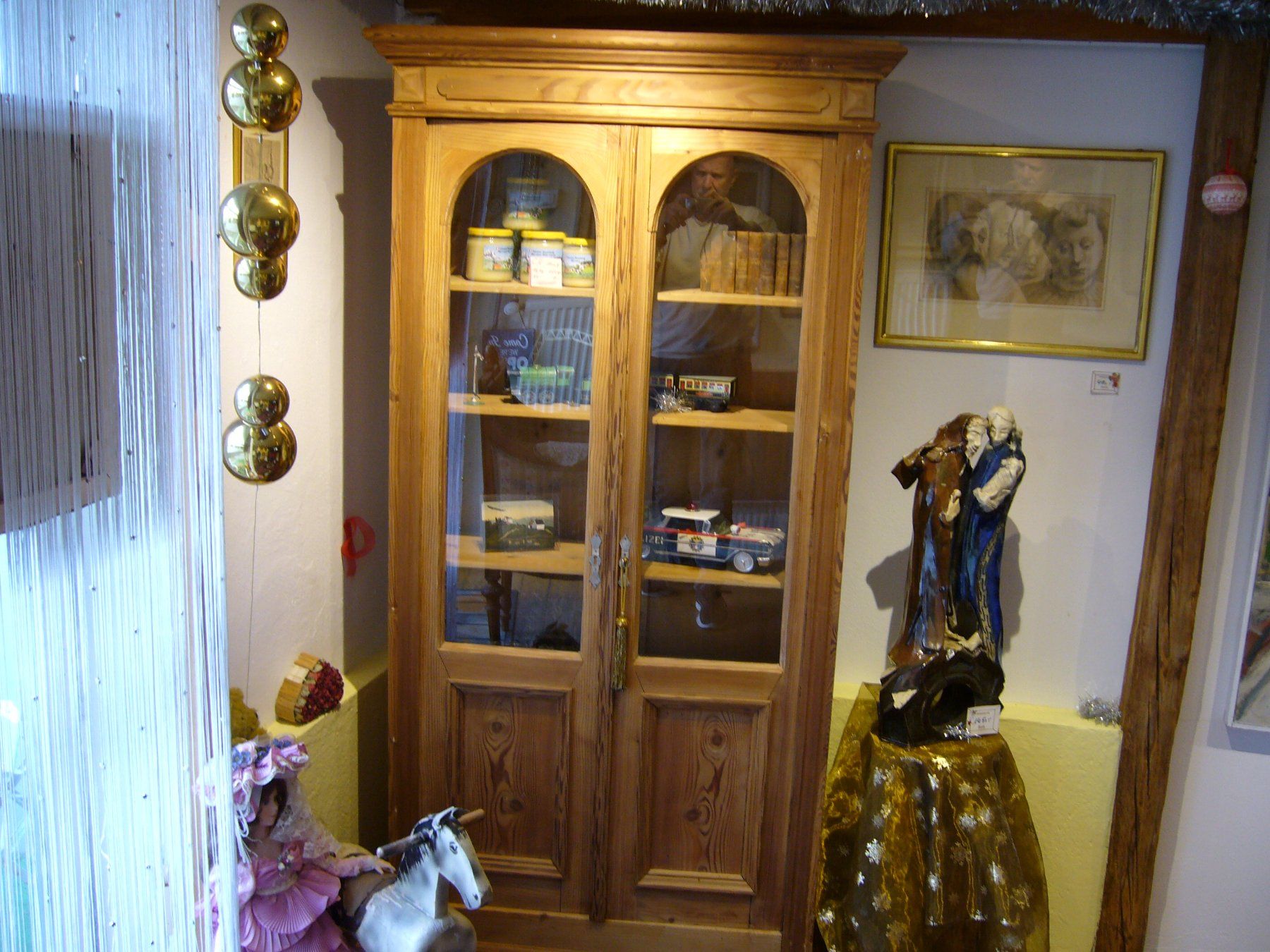 Vetrine: *****   Kl. Vitrine ,um 1900    ***** – Usato da Opfikon venduto da .Gallery.35.