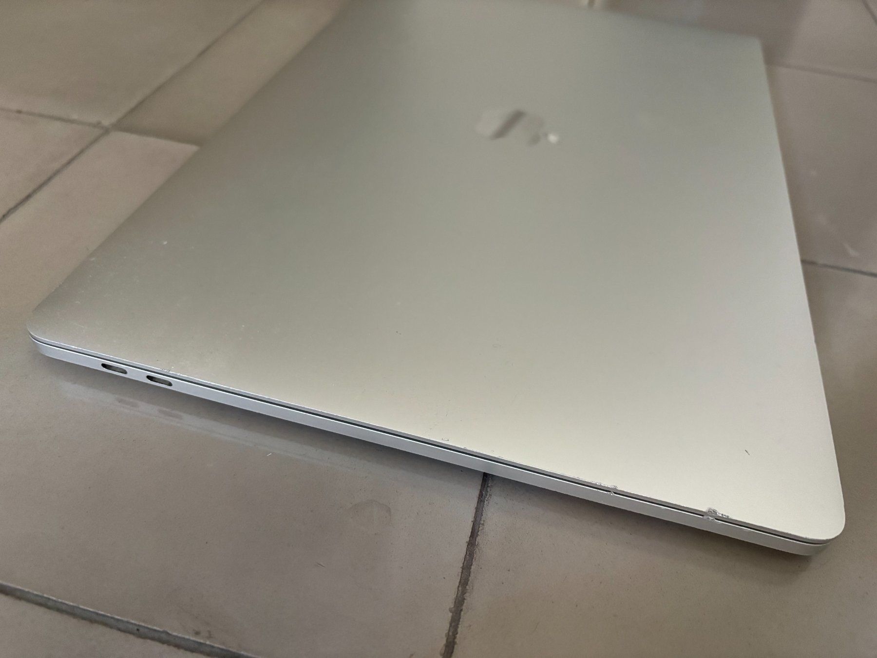 Apple Notebooks: MacBook Pro 15 Zoll (2019) – Gebraucht aus Zürich von wessywok 3