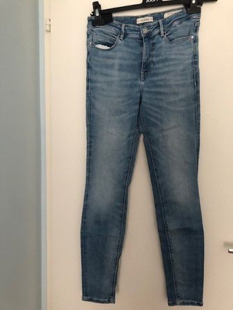 Skinny Damenjeans von Guess, Gr. 27, blau