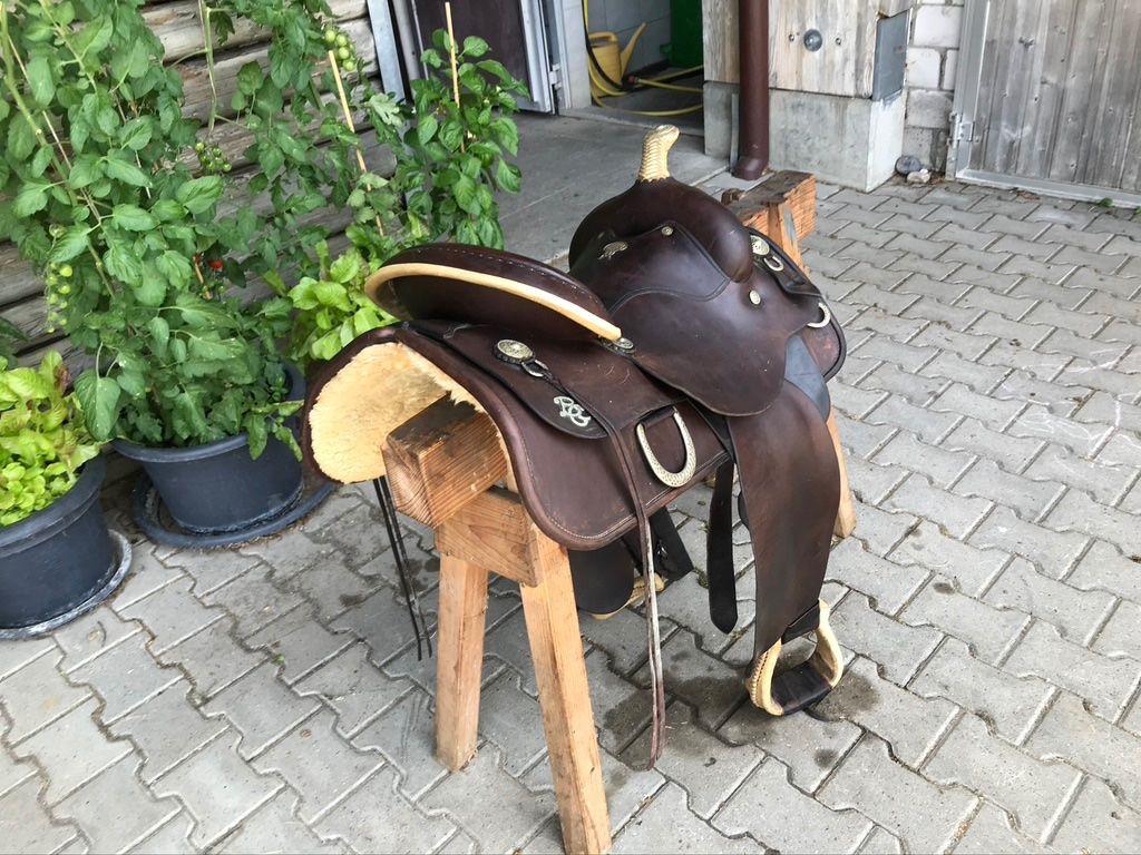 Selles, accessoires: Westernsattel – D'occasion à Bertschikon (Gossau ZH) par Capa11 1