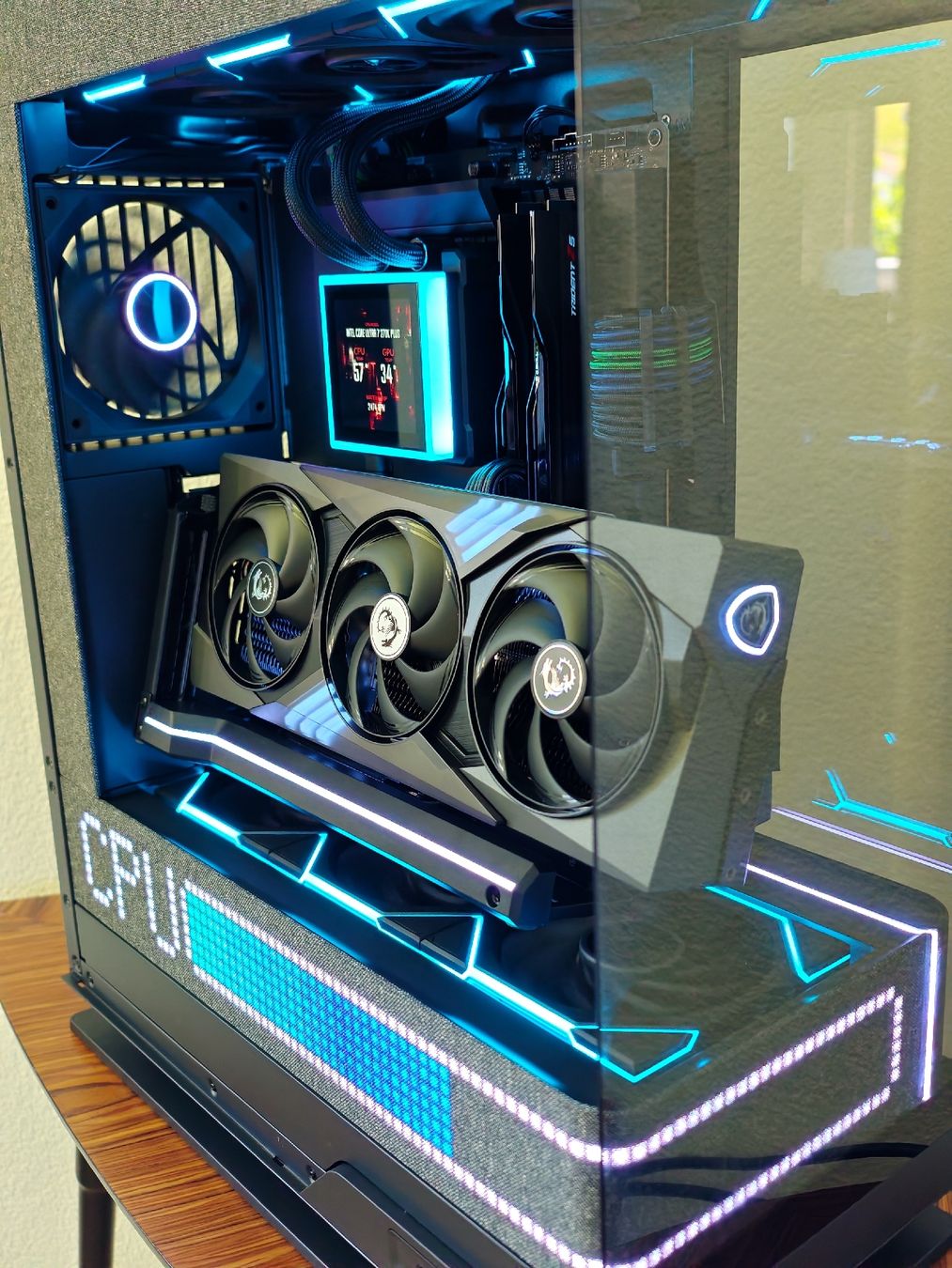 Intel PC: Gaming PC 270K Plus / RTX5080 / X2 Matrix – Nuovo (secondo la descrizione) da Kehrsatz venduto da Buildbar 1