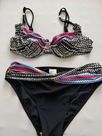 Bikini Set Schwarz mit Punkten Grösse 40