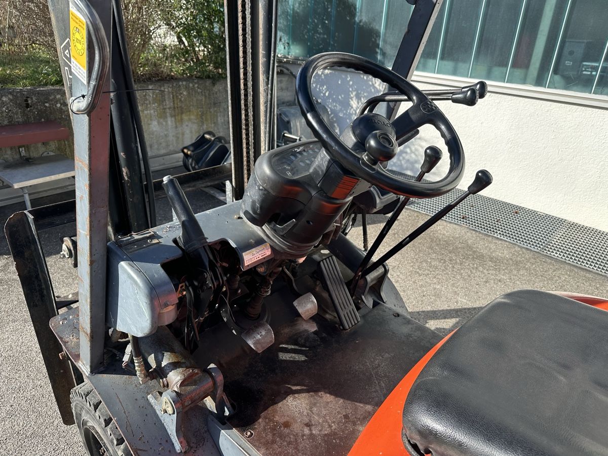 Toyota Carrelli elevatori e a forche: Toyota Stapler 1.5t – Usato da Wiesendangen venduto da Themustang 3
