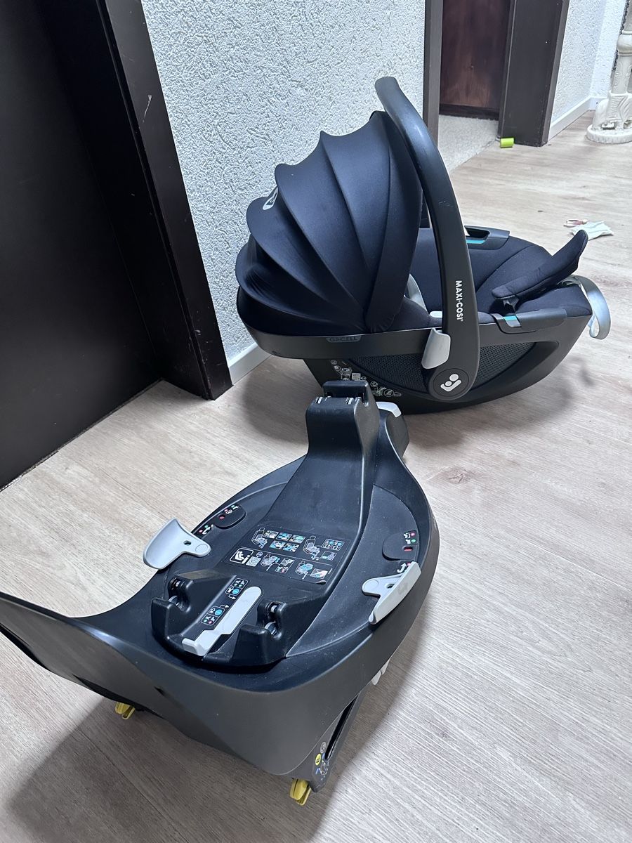 Maxi-Cosi Seggiolini per auto: Maxi Cosi Pebble 360 mit Isofix Basis – Usato da Tägerig venduto da Unbekannt5522