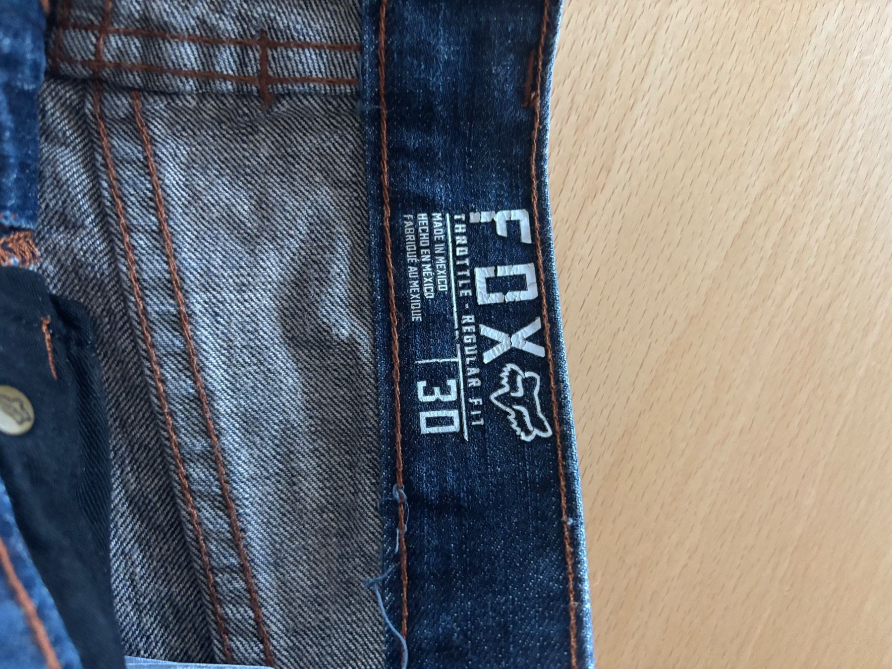 Fox Jeans: Fox Jeans Gr.30 – Usato da Hasliberg-Hohfluh venduto da Adbu13 1