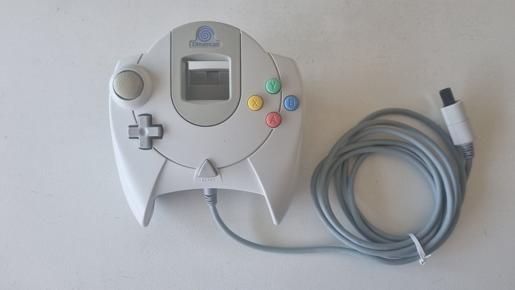 Manettes: Sega Dreamcast Controller – D'occasion à Birsfelden par val_d9c2